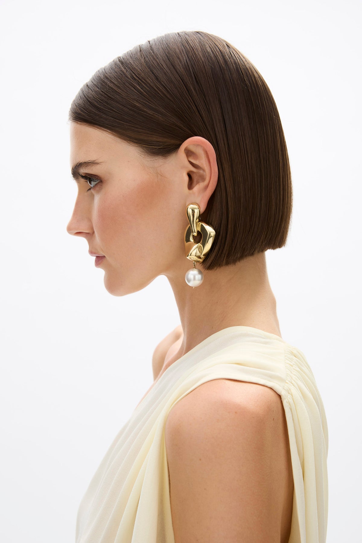 Cleo Pearl Drop Earring