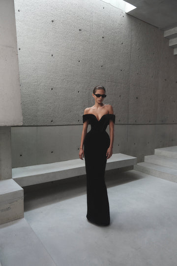 tube dress brown Gil Rodriguez Sleeve:30/31 The Mocha color palette URBN Gothic Black and Burgundy